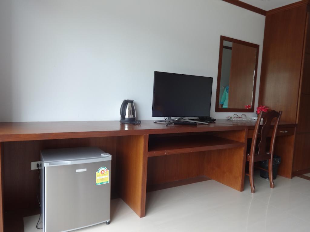 Al Ameen Hotel Krabi Bagian luar foto